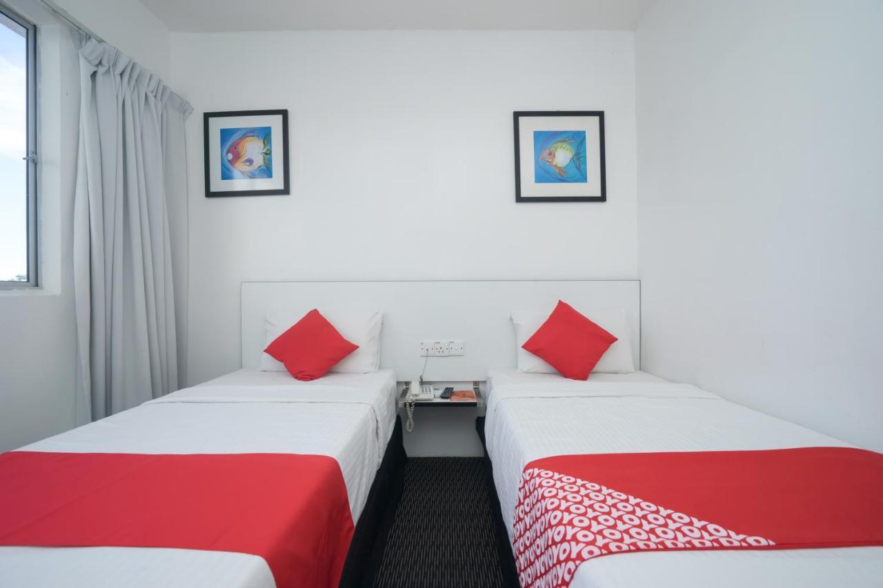 Capital O Ridel Hotel Кота Бару Екстериор снимка